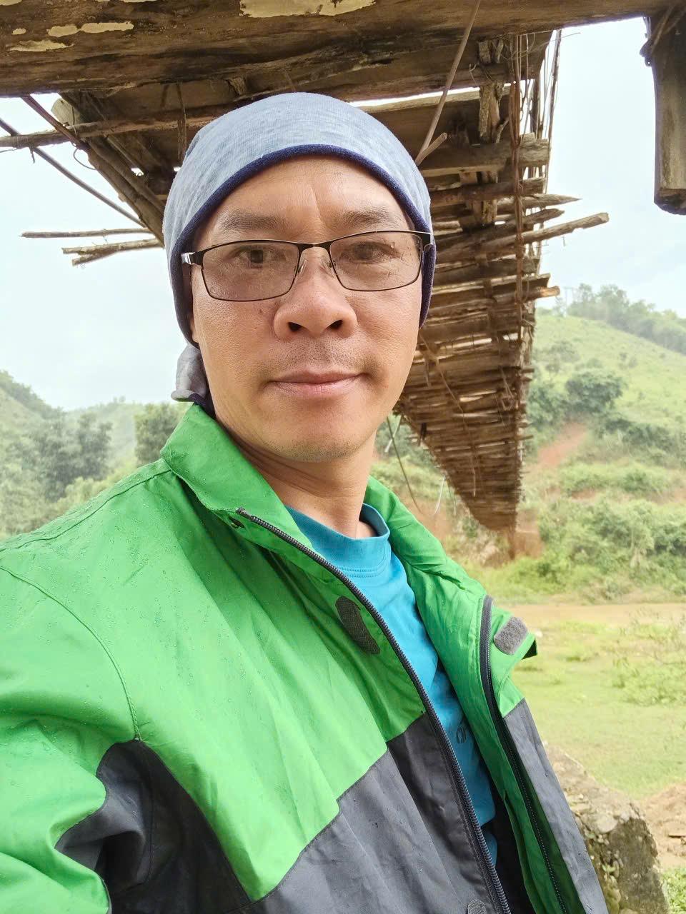 Mr. Quang, Easy Rider motorbike guide in Dalat, Vietnam